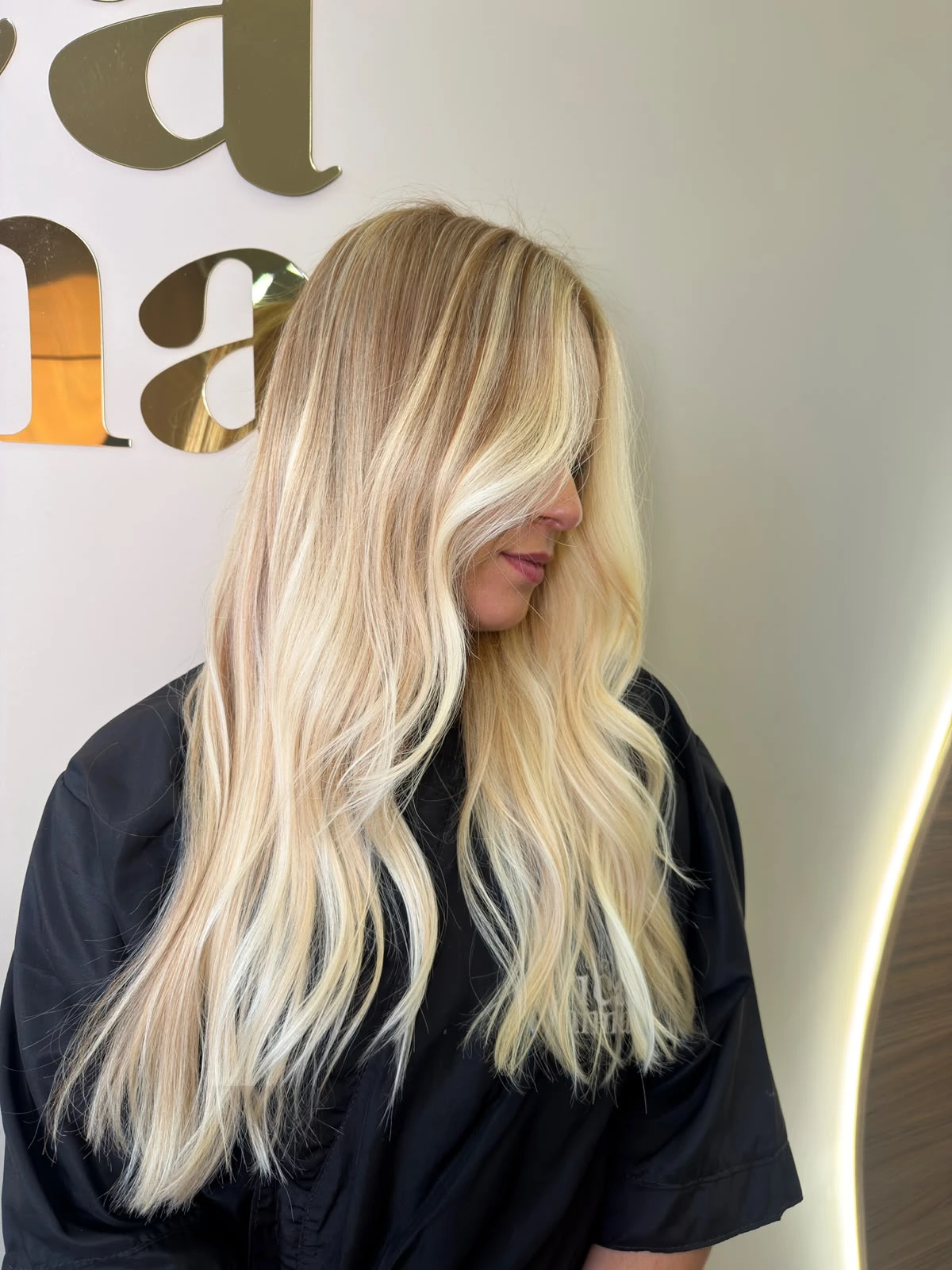 Mega hair feito no Studio Érica Vianna, foto 4 de 9